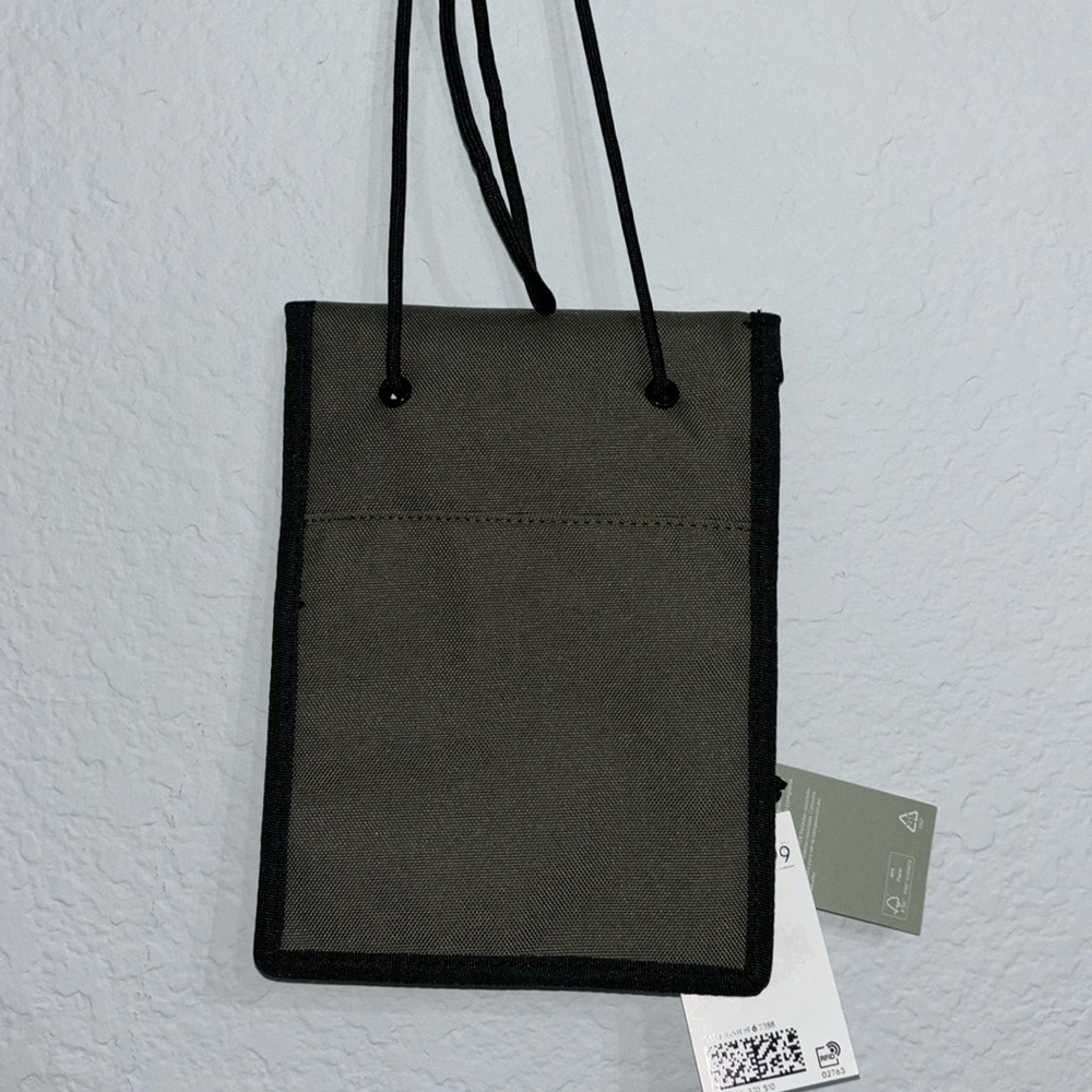 H&M Neck-strap Bag - Picture 5 of 5